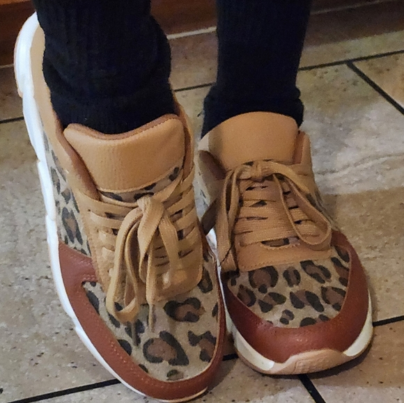 Women's tennis shoes, animal print, leopard print, beige, casual sneakers, women - Picture 1 of 15